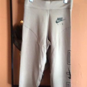 Women’s Nike Air Leggings